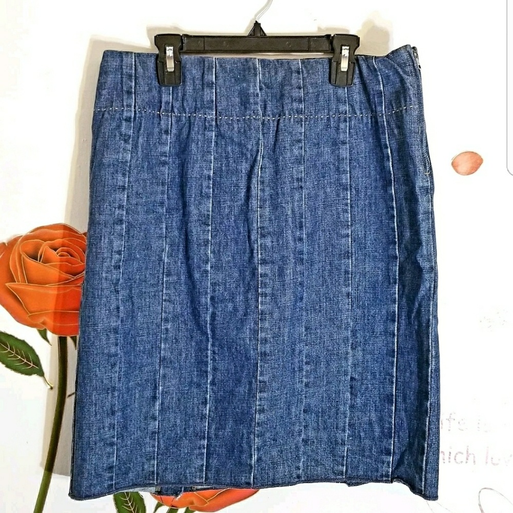 SoldTommy Hilfiger Womens Sz 8 Denim Skirt Pleated - Picture 1 of 5